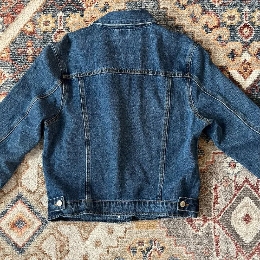 Distressed Jean Jacket | Medium Wash | Size M - Picture 5 of 8